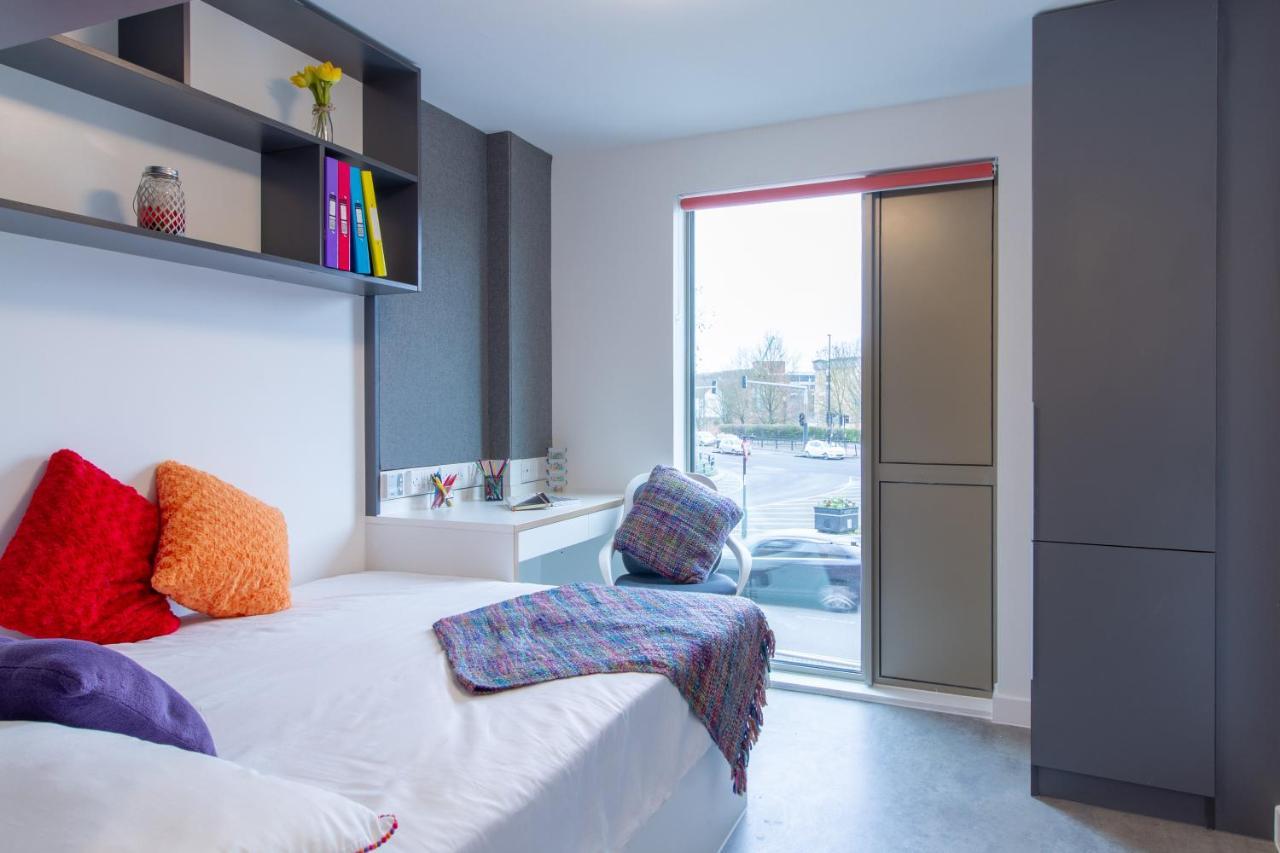 En Suite Rooms & Studios, Coventry - Sk Luaran gambar