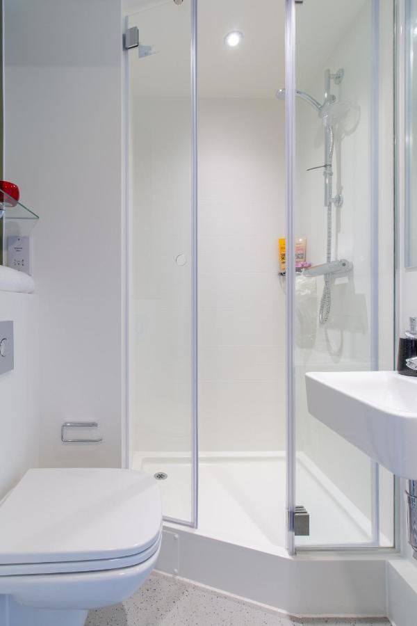 En Suite Rooms & Studios, Coventry - Sk Luaran gambar